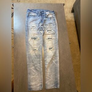 American Eagle Outfitters Men's Light Blue Ripped Slim Jeans